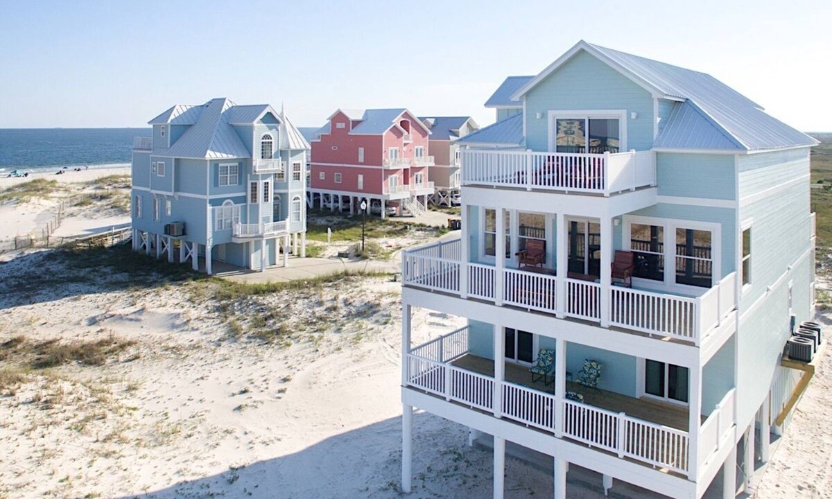 Fort Morgan House | Grace | 6BR Fort Morgan Beach Retreat | Pet-Friendly | Gulf View