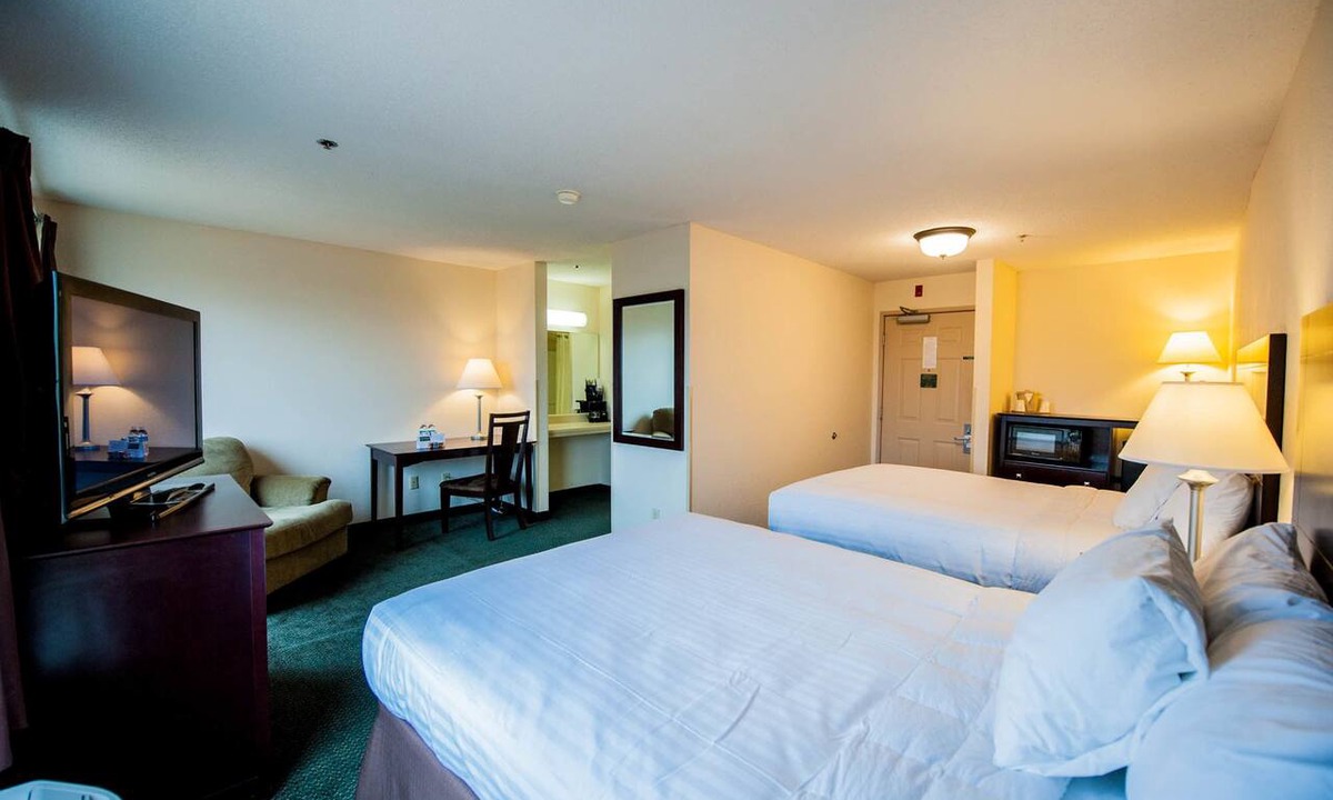 Vance Hotel | Greystone Inn and Suites