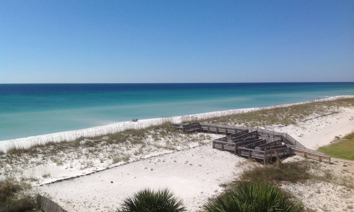 Pensacola Beach Condo | Gulf Front 2 bedroom Beautiful Pensacola Beach