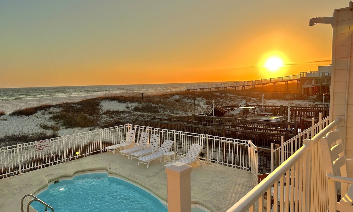 Gulf Shores House | Gulf Shores Duplex Beachfront Pool -4bd