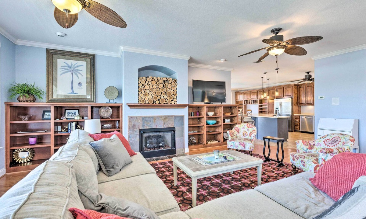 Oak House | Gulf Shores Family Getaway! River View w/Pool