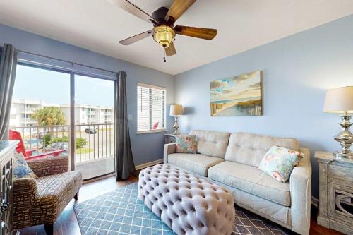 Fort Morgan House | Gulf View Condo near the Beach & Golf w Resort Pools Tennis & Gym