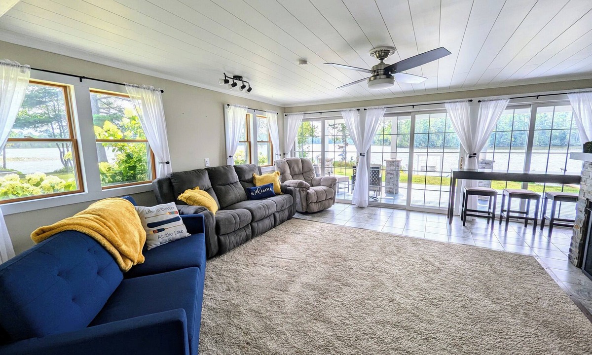 Upper Peninsula Michigan House | Haven Point Lakefront Bungalow- Hot tub and Pontoon upgrade available