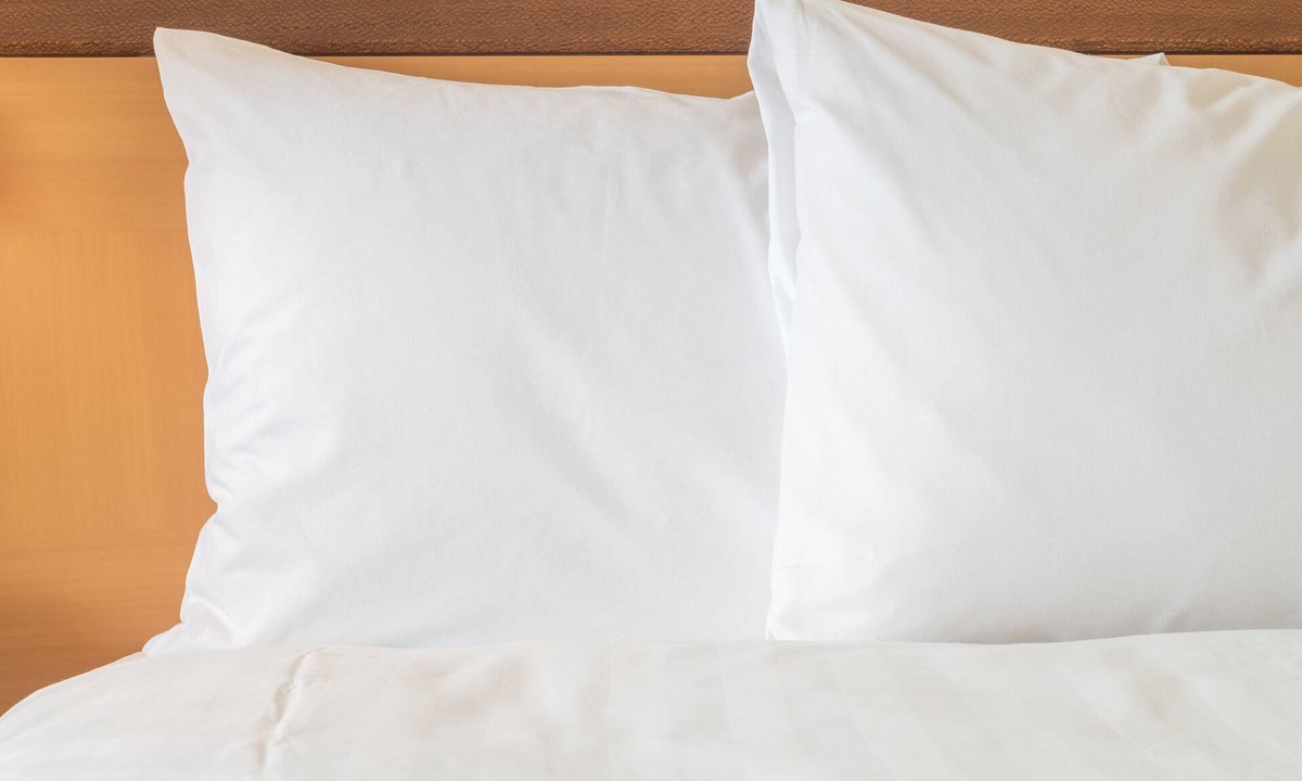 Utica Hotel | Holiday Inn Express Hotel & Suites Detroit - Utica by IHG
