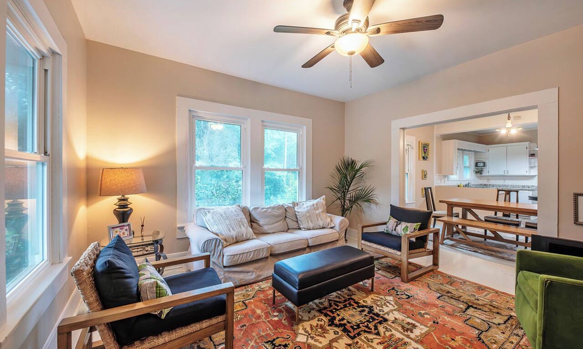 Alexander City House | Home away from home, very near Lake Martin