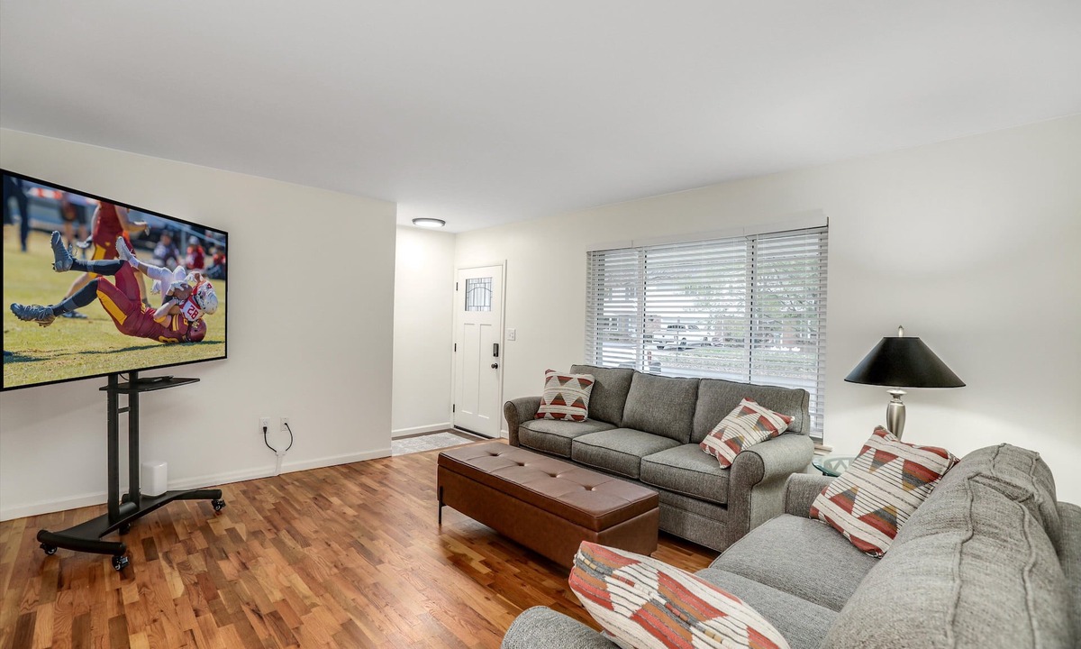 Plymouth House | Insurance & ALE Friendly 3BR Plymouth Home Pets Welcome