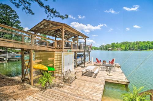 Little Kowaliga House | Lake Martin Cabin w/Luxury Dock & Kayaks!