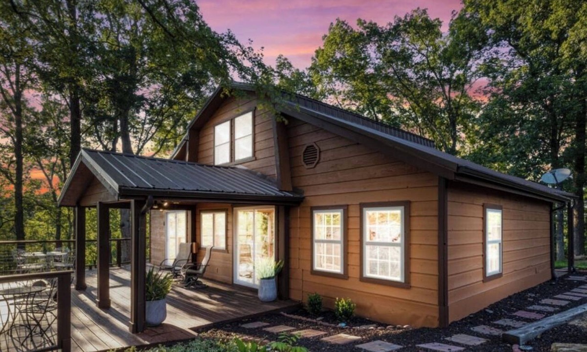 Sevierville House | Lake views, Mountain Views and sunsets from this home in Sevierville. Peaceful!