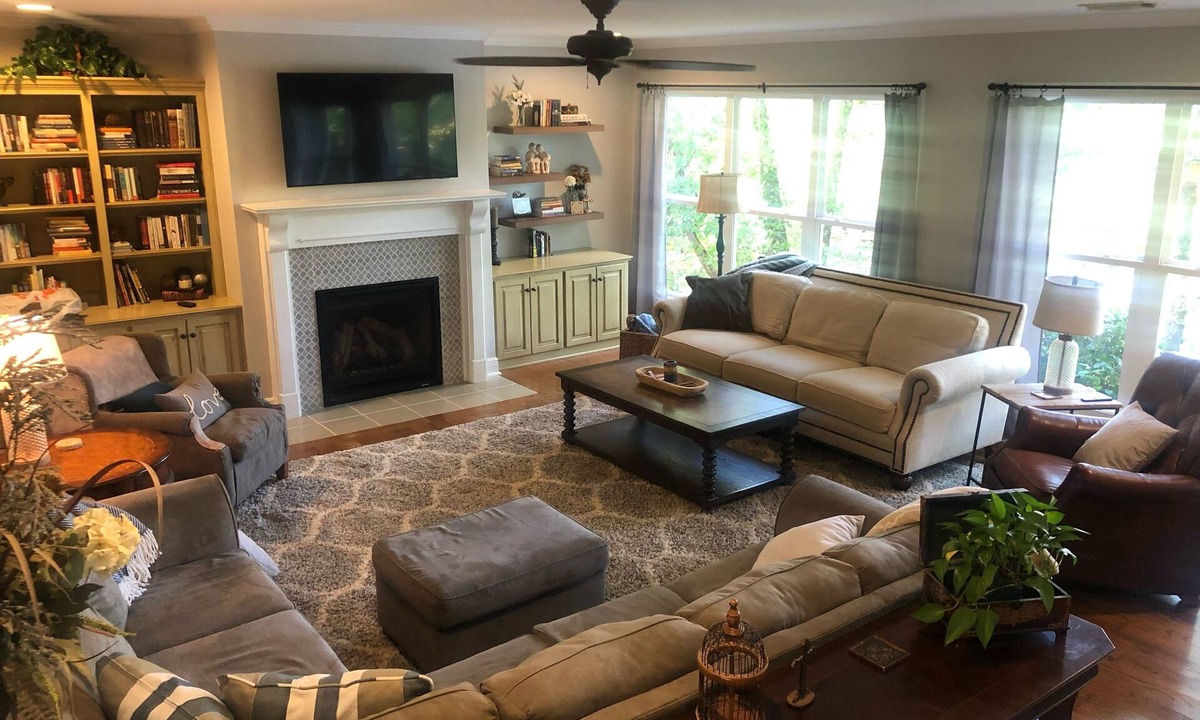 Northport House | Lake Vista Retreat 5 Bedrooms 3.5 baths