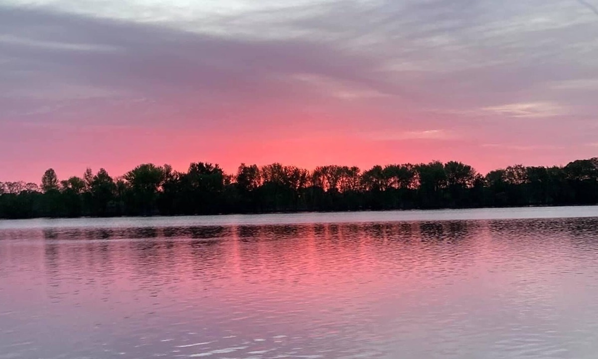 Coosa RV Rental | Lakefront Camping at its Finest