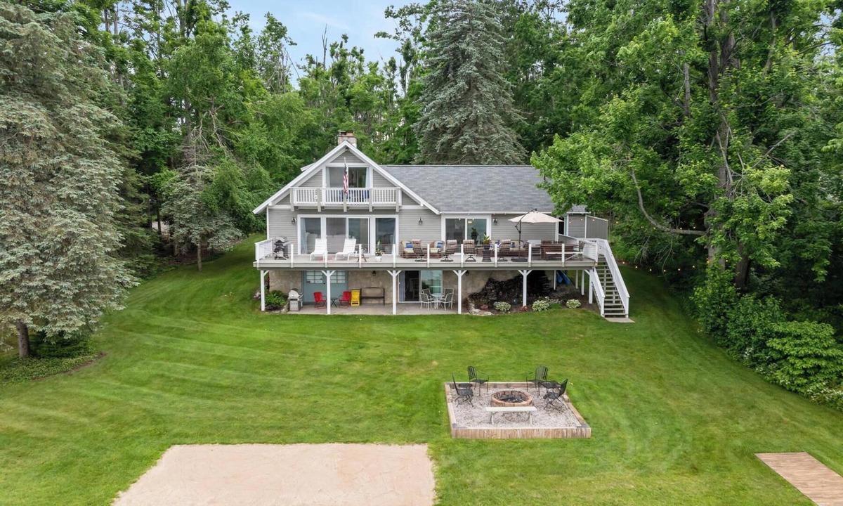 Gaylord House | Lakefront Chalet on Big Lake – 4BR Retreat with Dock & Beautiful Views