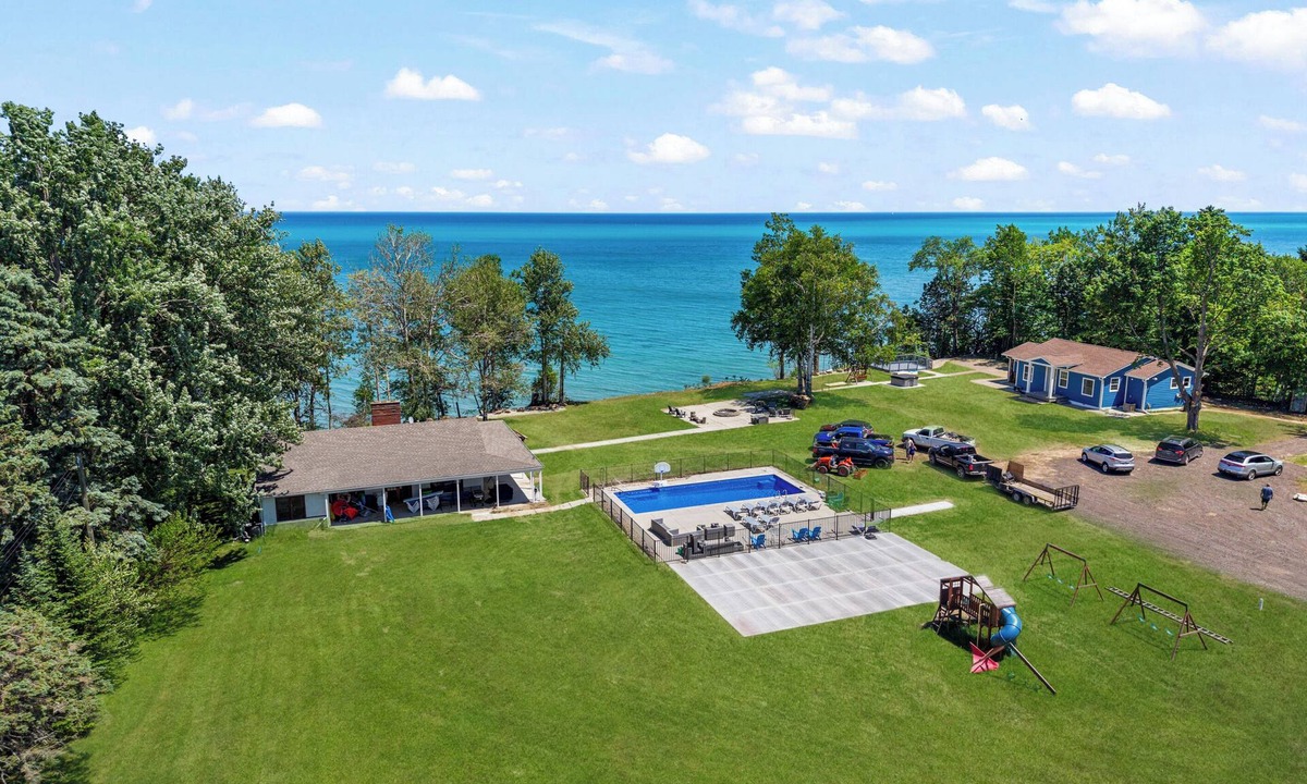 Lexington Cabin | Lakefront cottage #3 with private beach on Lake Huron, AC, shared Hot Tub & Pool