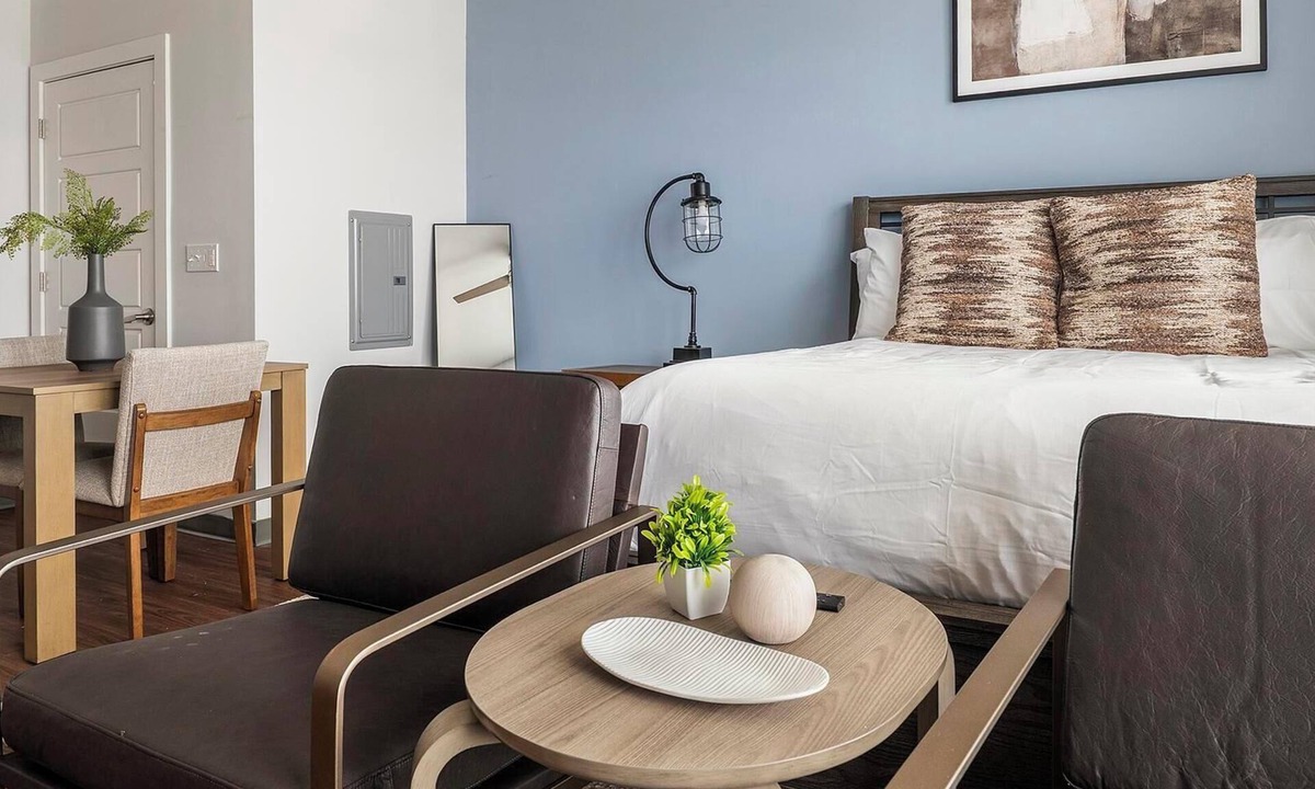 Five Points South Apartment | Landing | Beautiful Studio, Pool, Yoga Studio