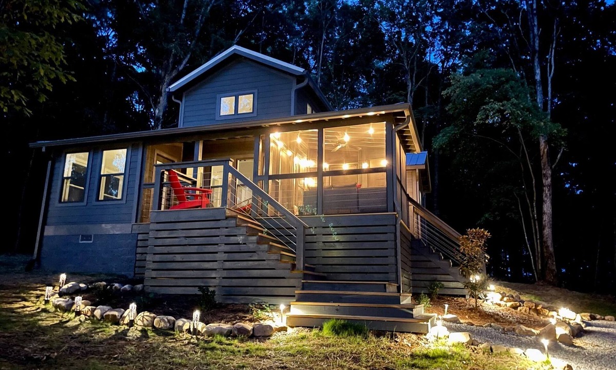 Tracy City House | Large Home in Tiny Home Lake Community-Retreat at Water's Edge