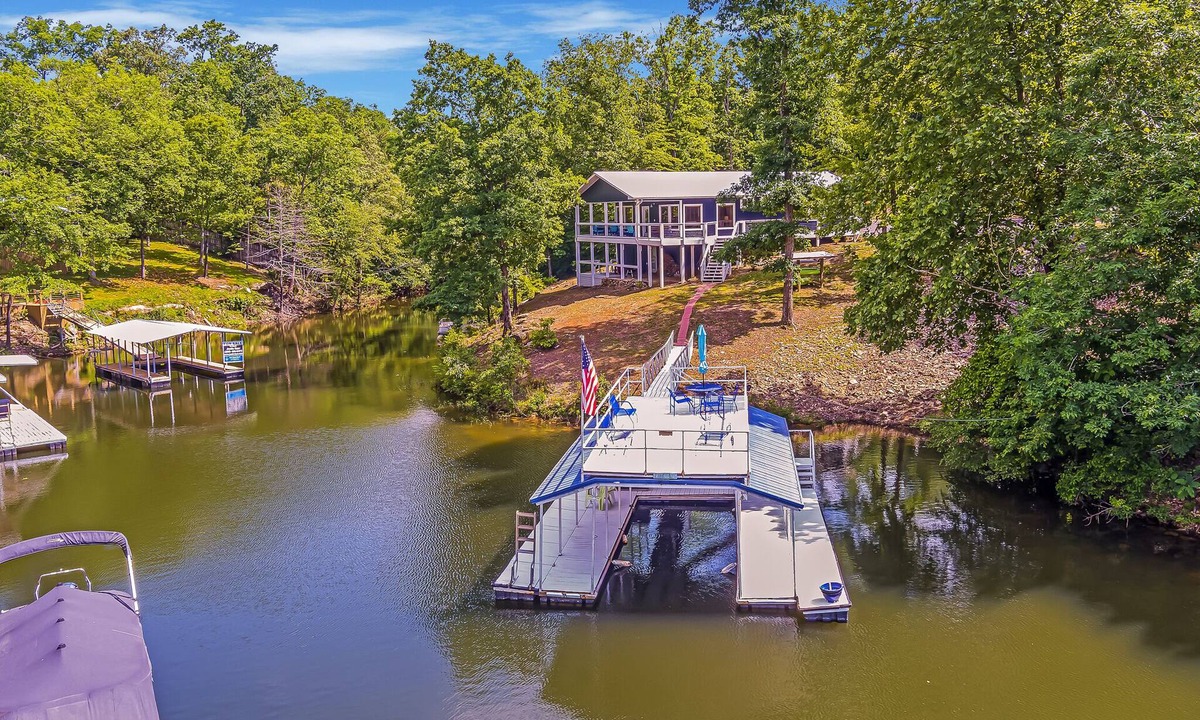 Jasper House | Lazy Daze - Located conveniently near Duncan Bridge Marina