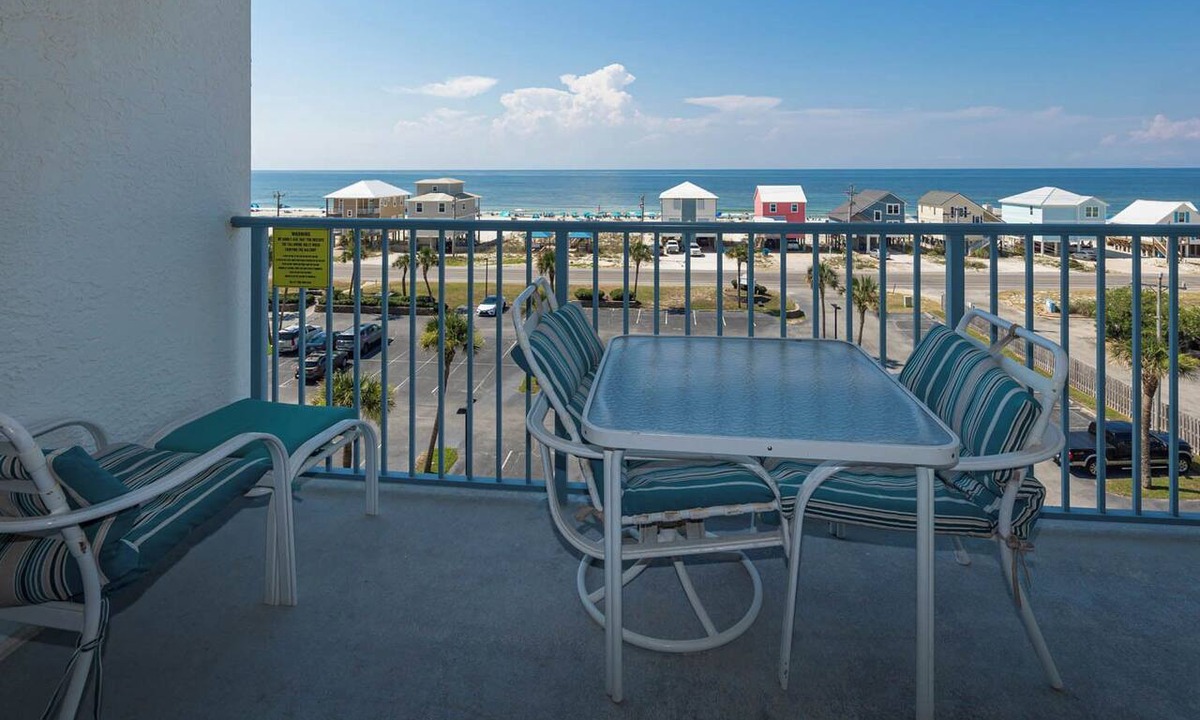 Gulf Shores Condo | Lovely 1BR Condo - Gulf Shores Surf & Racquet 603A