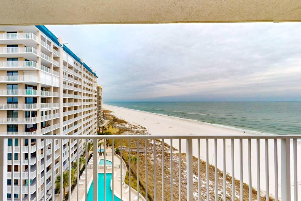 Orange Beach House | Lovely resort condo with spectacular Gulf views pool & tennis