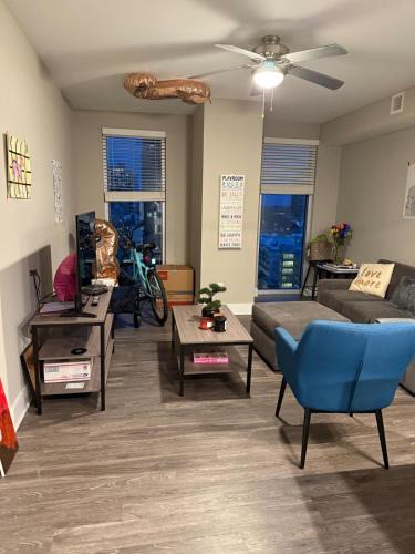 Midtown Apartment | Lux High Rise one stop 2 bedroom private Share kitchen Professional Respected apartment