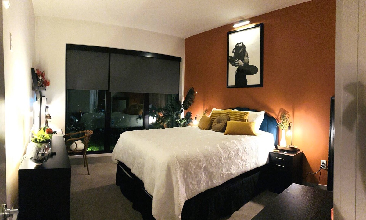 Home Park Apartment | Luxury 1 Bedroom "RetroCozyNest" Apartment in Midtown Atlanta
