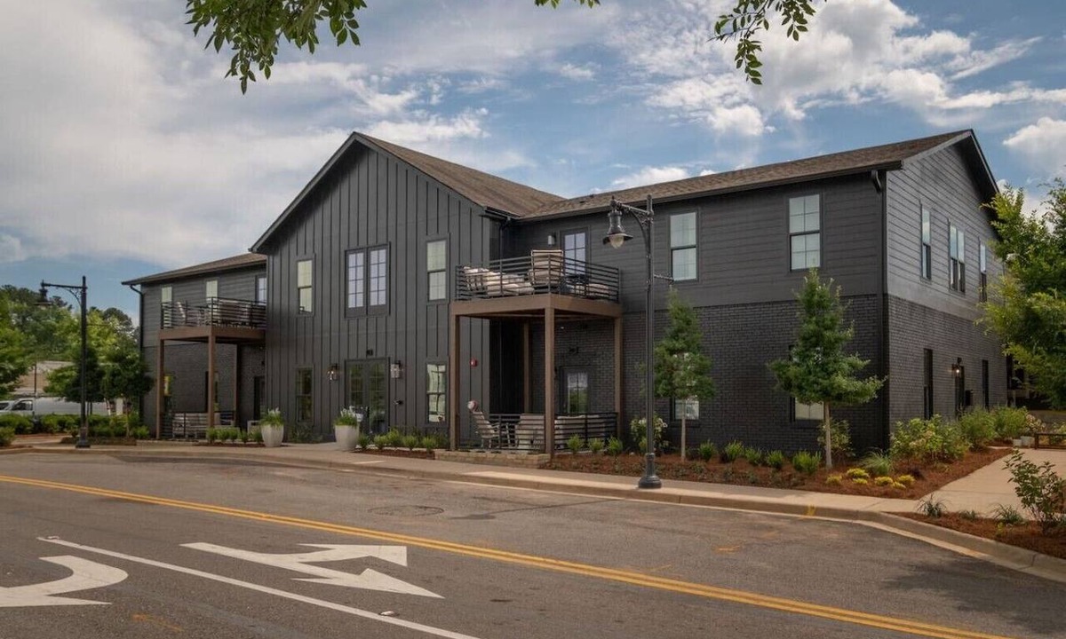 Trussville Apartment | Luxury Penthouse in Entertainment District