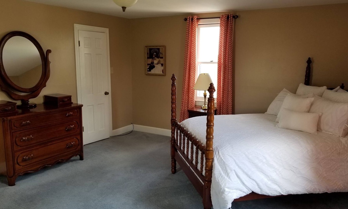 Belfast Bed & Breakfast | Magnolia Plantation B&B