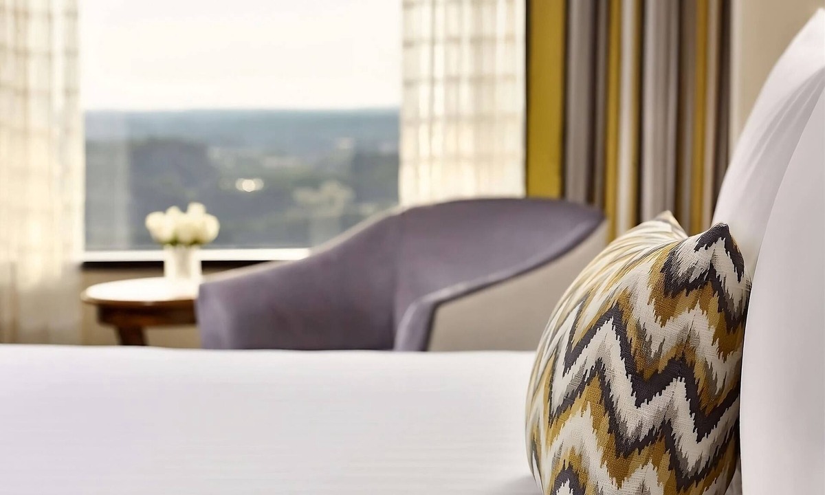Gwinnett Place Hotel | Making The Best Memories Along The Way! Family-friendly Unit with Pool Access