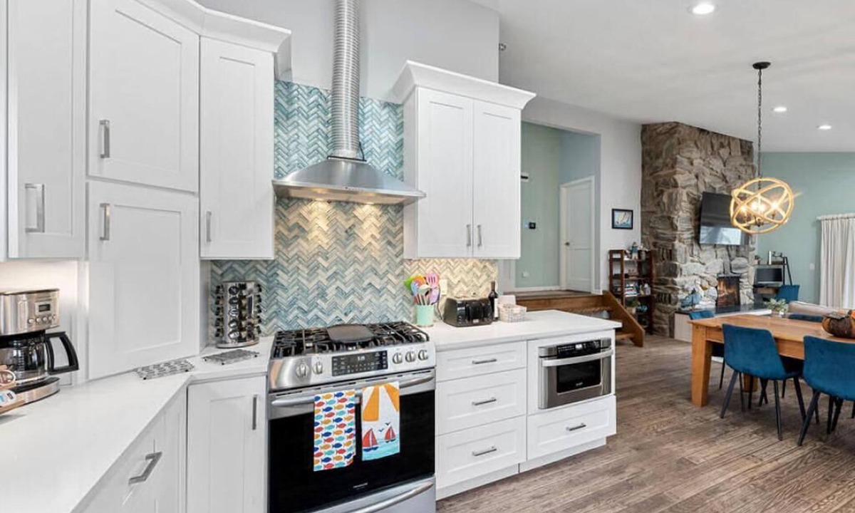 Michiana House | MICHIANA: Incredible lake views, hot tub, fireplace and beach access.