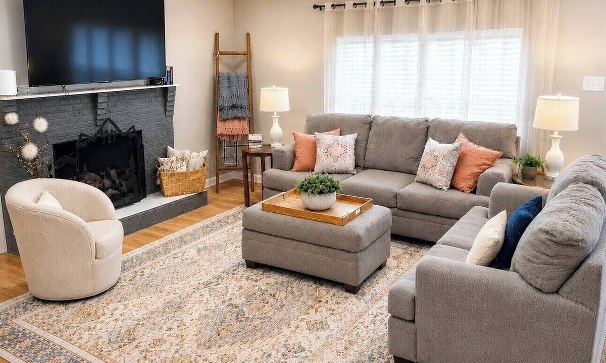 Knoxville House | Modern Knoxville Retreat/Clean Calm Comfort Family or Work/Near UT & Downtown