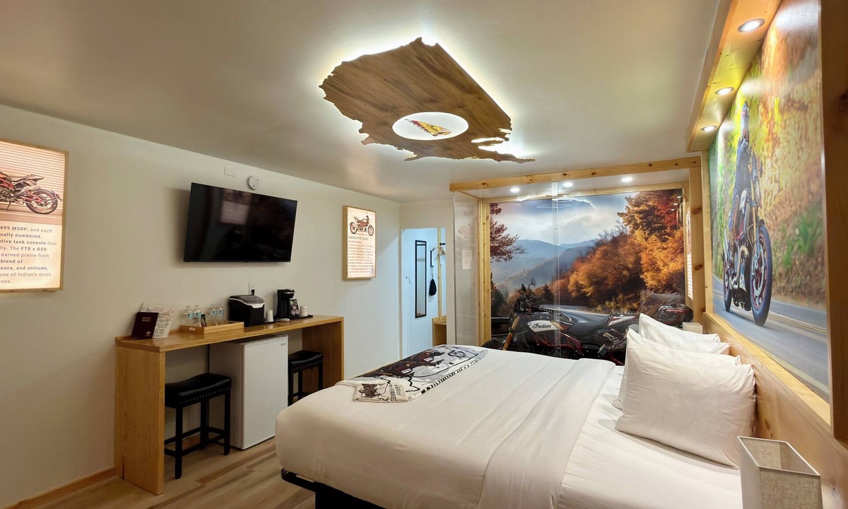 Kodak Hotel | Motorcycle Inn