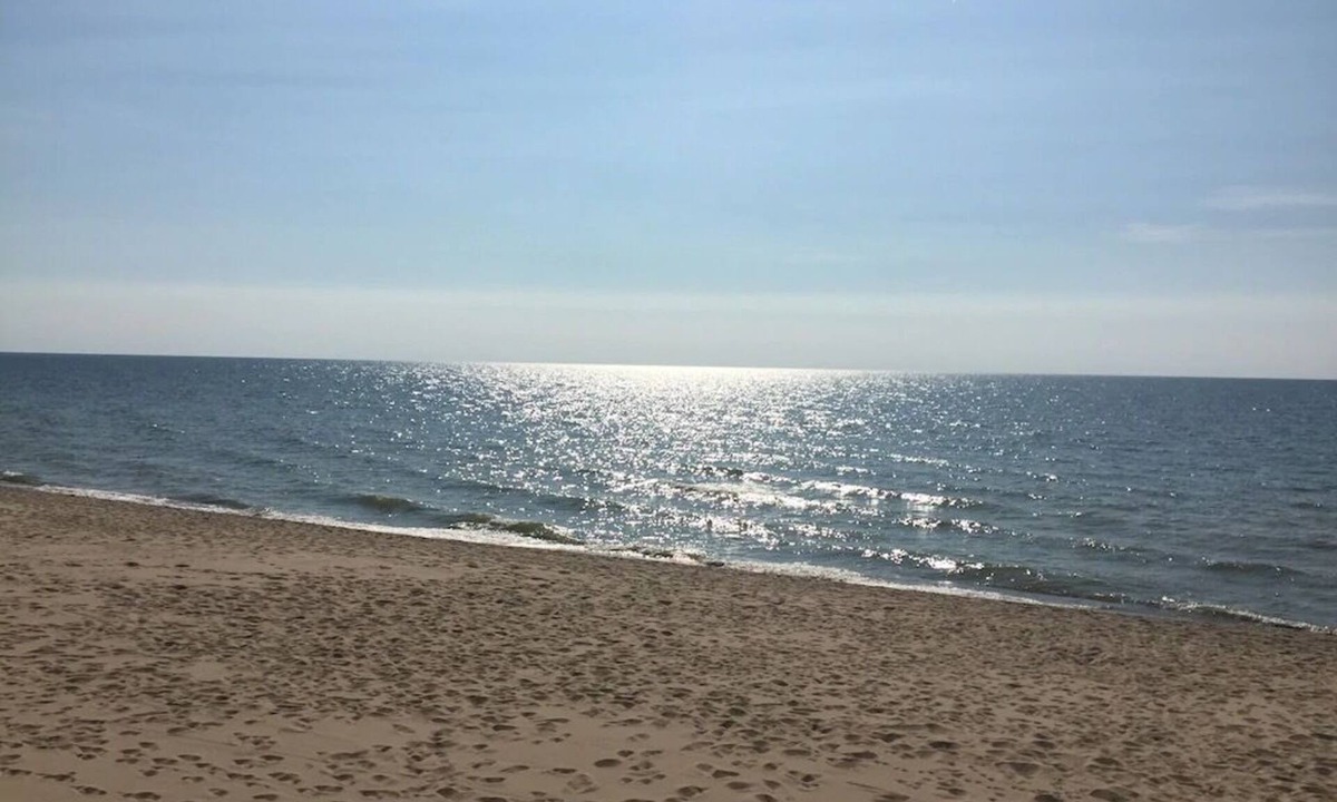 South Haven Condo | NEW! BEACHFRONT LAKE VIEW Lake Michigan 1BR-private beach/heated pool/sundeck!
