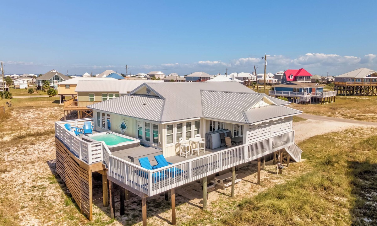Dauphin Island House | Ocean views & private 104° heated pool: Paradise awaits! Feelin’ Salty
