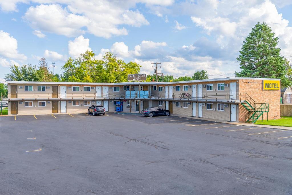 Caro Hotel | Park Drive Inn