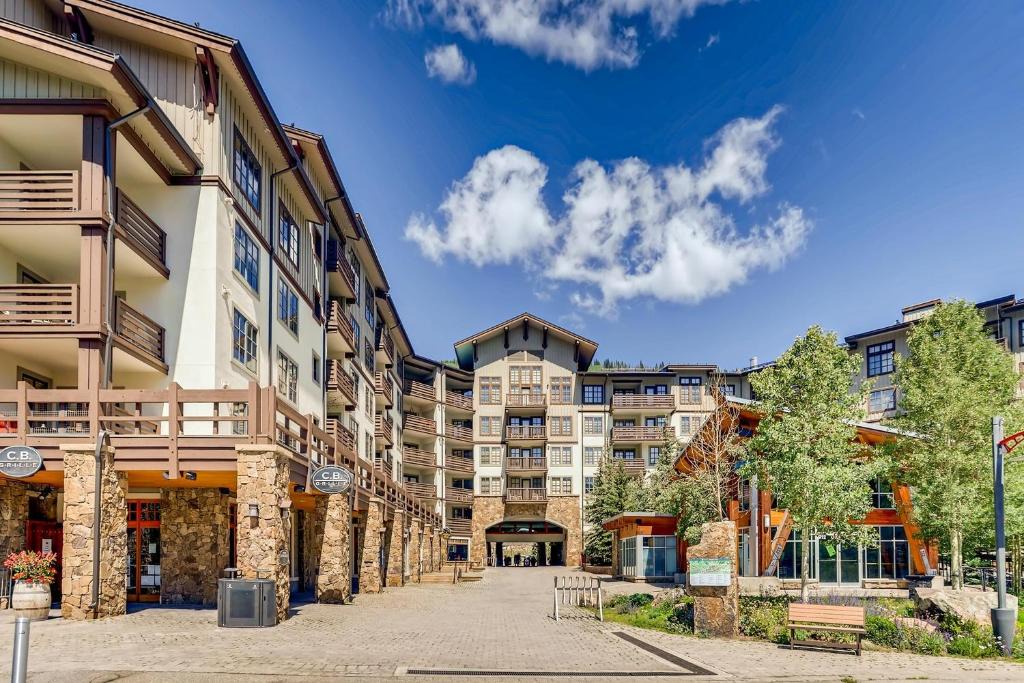 Copper Mountain Village Apartment | Passage Point 319 condo