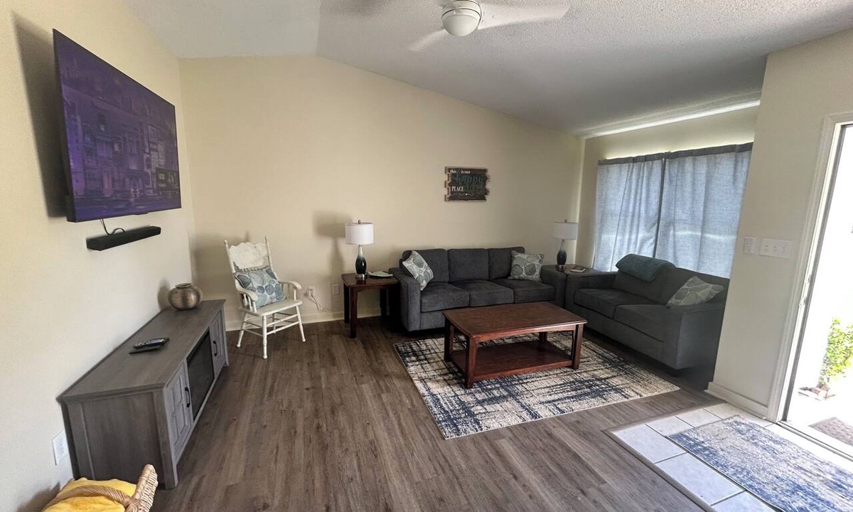 Foley House | Perfect location, clean and relaxing. Pet friendly.