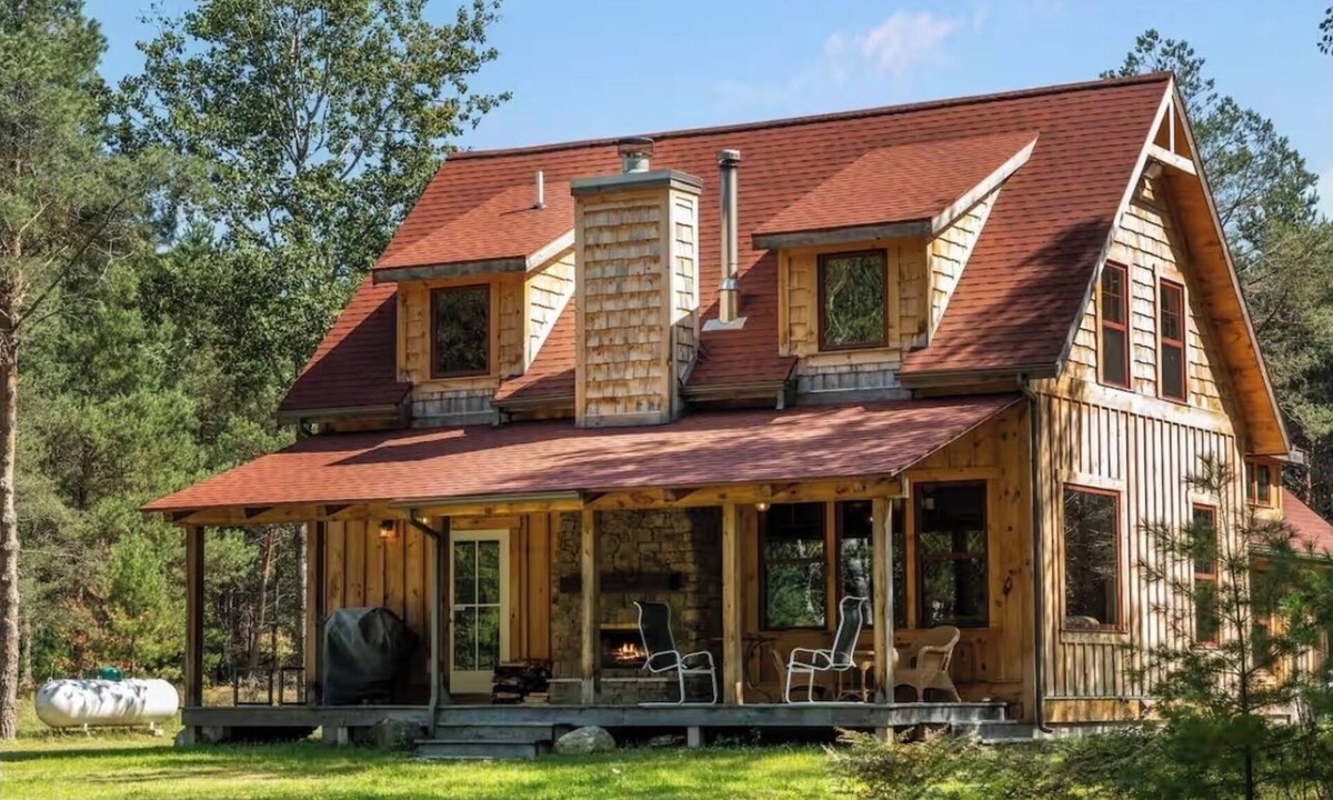 Lake City Cabin | Perfect Modern & Cozy 4-bedroom cabin with AC in Lake City; Outdoor Fireplace
