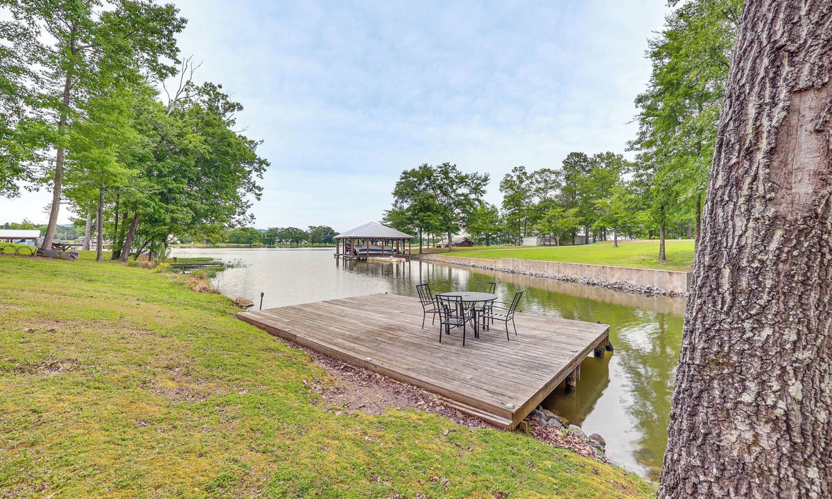 Gadsden House | Private Dock! Beautiful Neely Henry Lake Retreat