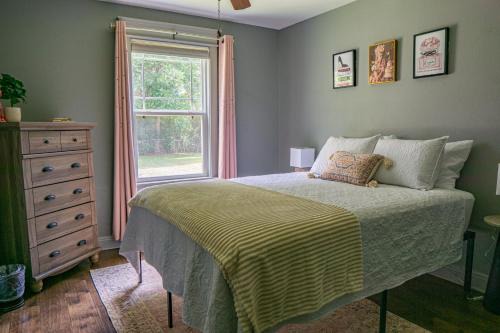 Crestview House | Private Pool and 3BR Family Fun Home with Gazebo