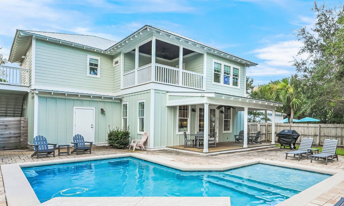 White's Gulfview House | Private Pool, Pet Friendly, and Beach Access- Sea-Rest by Royal Destinations