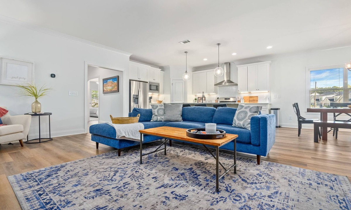 Auburn House | Punt Bama Punt ~ 4/3 in AU with Outdoor Fire Pit!