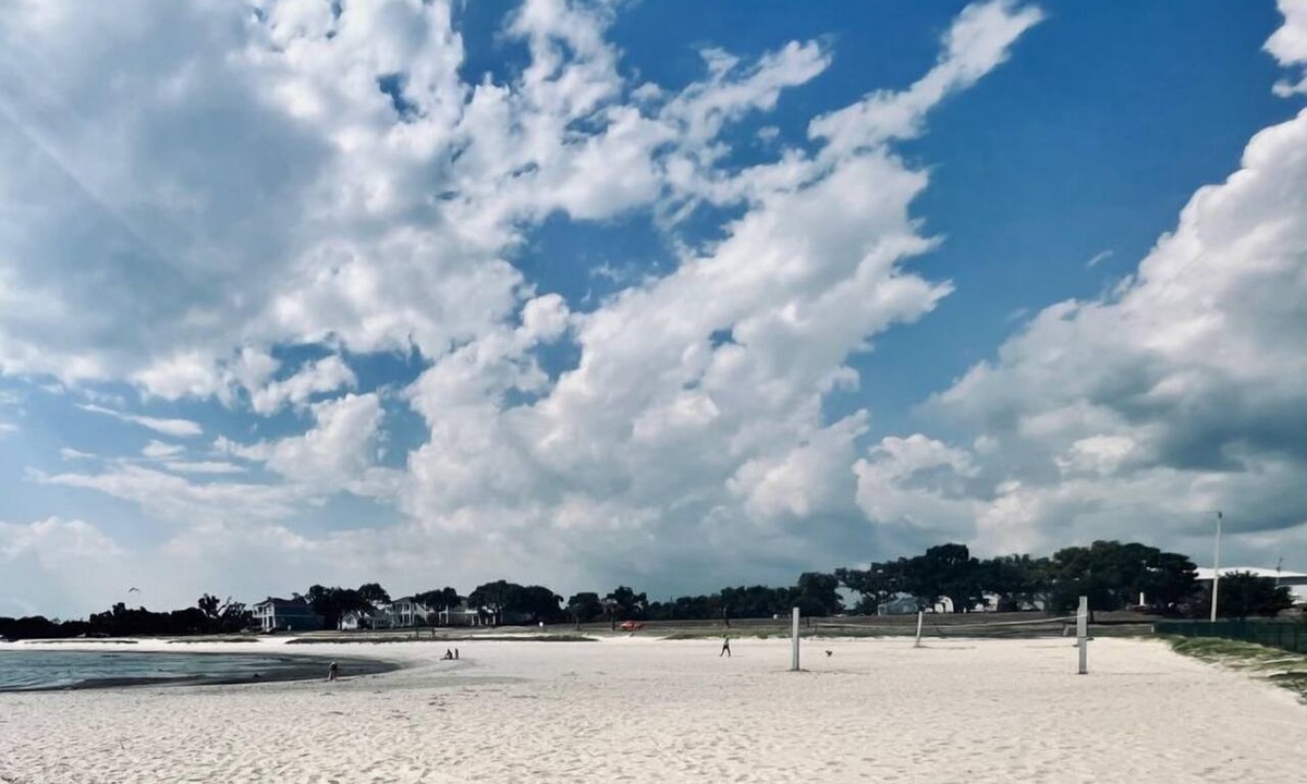 Pass Christian House | Remodeled Coastal Retreat, Hot Tub, Fire Pit, Games & Beach Access. By BSL