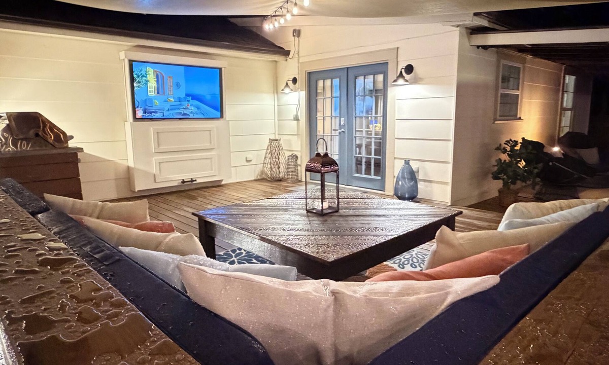 Rossville House | Retreat with spa and amazing outdoor space. 5 miles to downtown Chattanooga