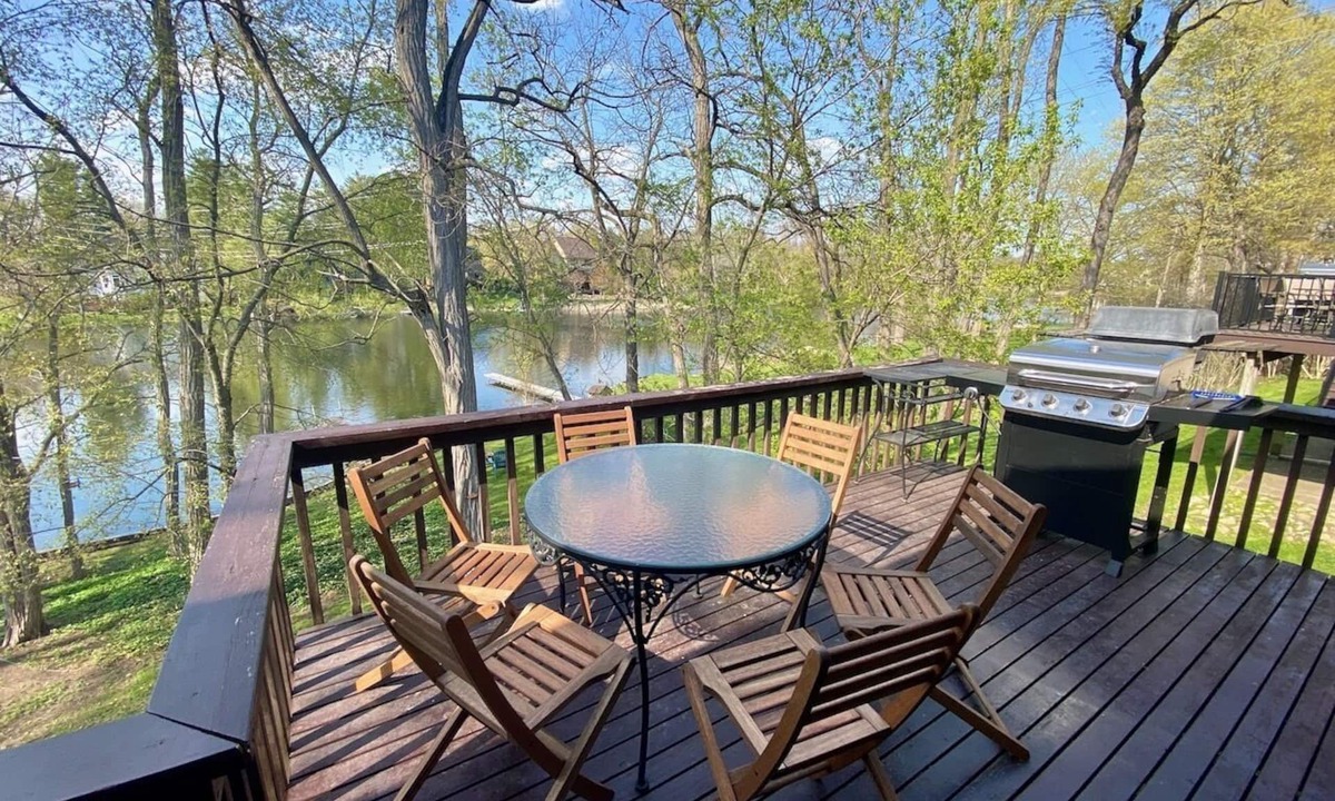 Milford House | Riverfront home in village—walk downtown—park and hike/bike trails—kayaks.
