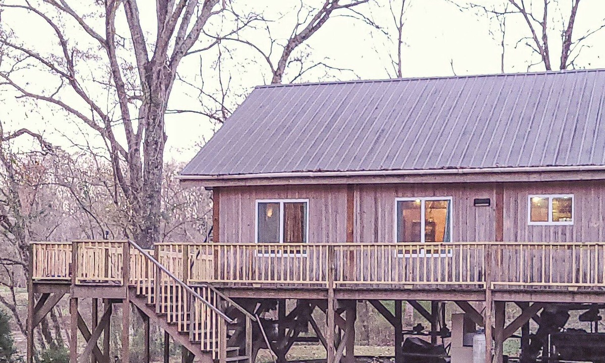 Centreville Cabin | Riverfront Cabin Rental on Cahaba River - Centreville, AL - Monthly Stay Allowed