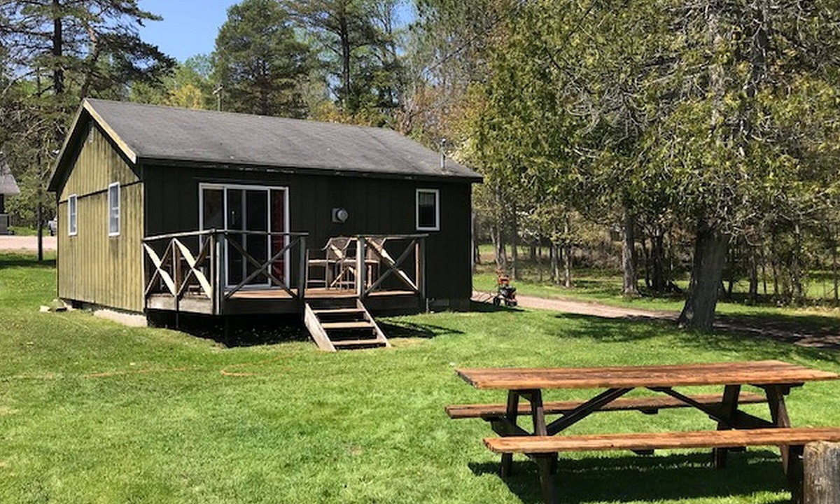 Barbeau Cabin | Rustic cabin on the St. Mary's River