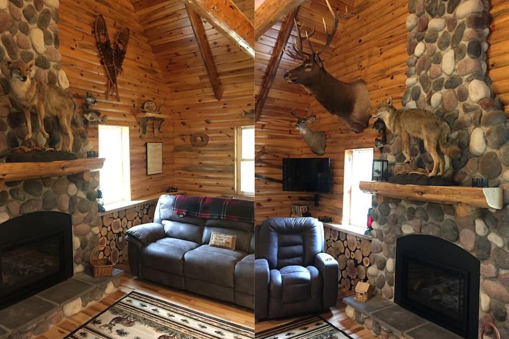 Germfask Cabin | Rustic Log Cabin on the Upper Peninsula in Blaney Park, Michigan