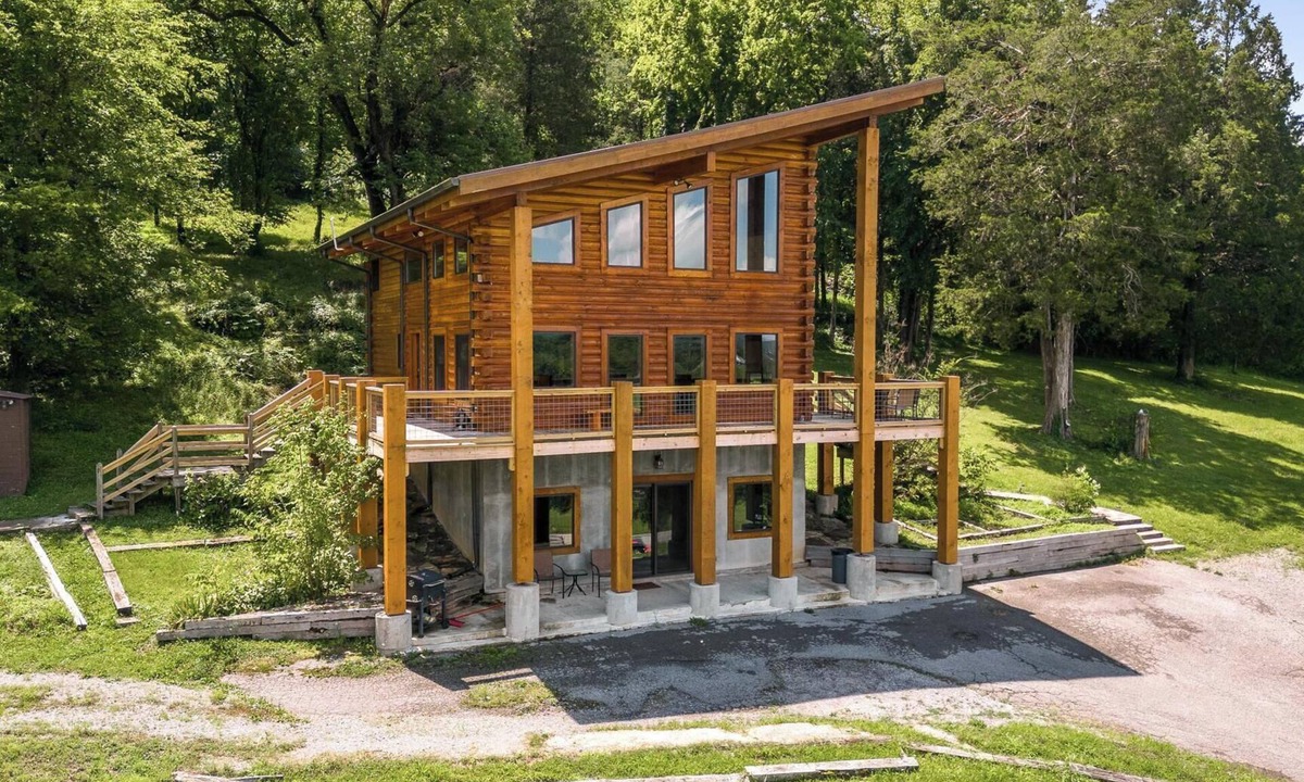 Dickel Cabin | Secluded Cabin with Panoramic Views