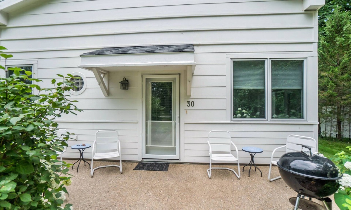 South Haven Villa | 🏖️ Sleepy Hollow Beach Resort, Patio 30 – Family Fun on Lake Michigan!