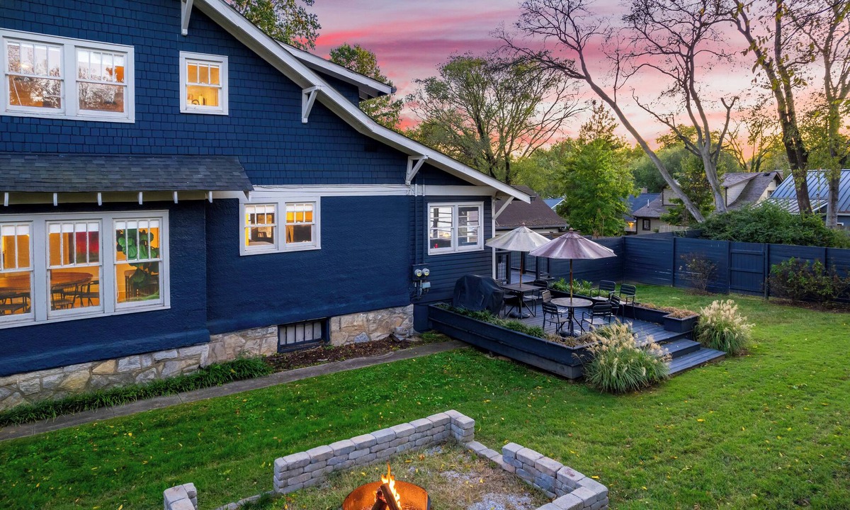Eastwood Apartment | Southern Charm, Backyard Firepit, Mins to Downtown | Chapel House by AvantStay