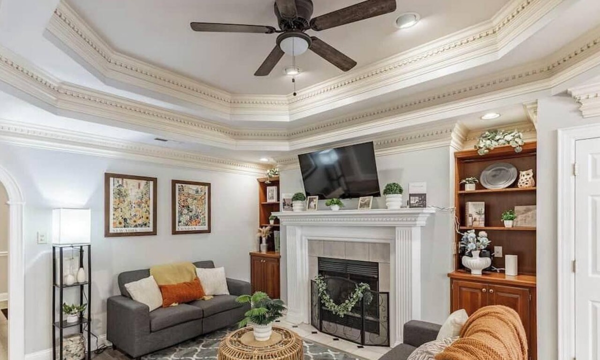 Decatur House | Spacious 3BR 3BA 5 bds Decatur Townhouse
