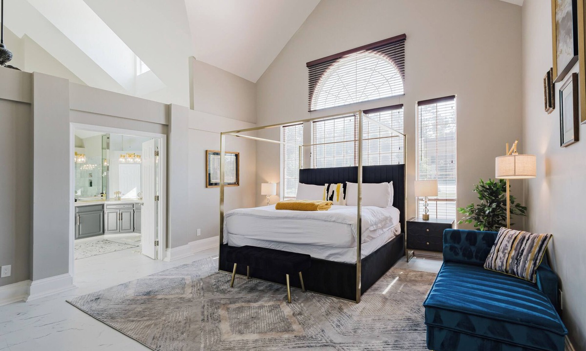 Fayetteville House | Spacious 4bed Lux n Home+GameRoom+LakeVw+Near Trilith Studio & Atlanta Airport.